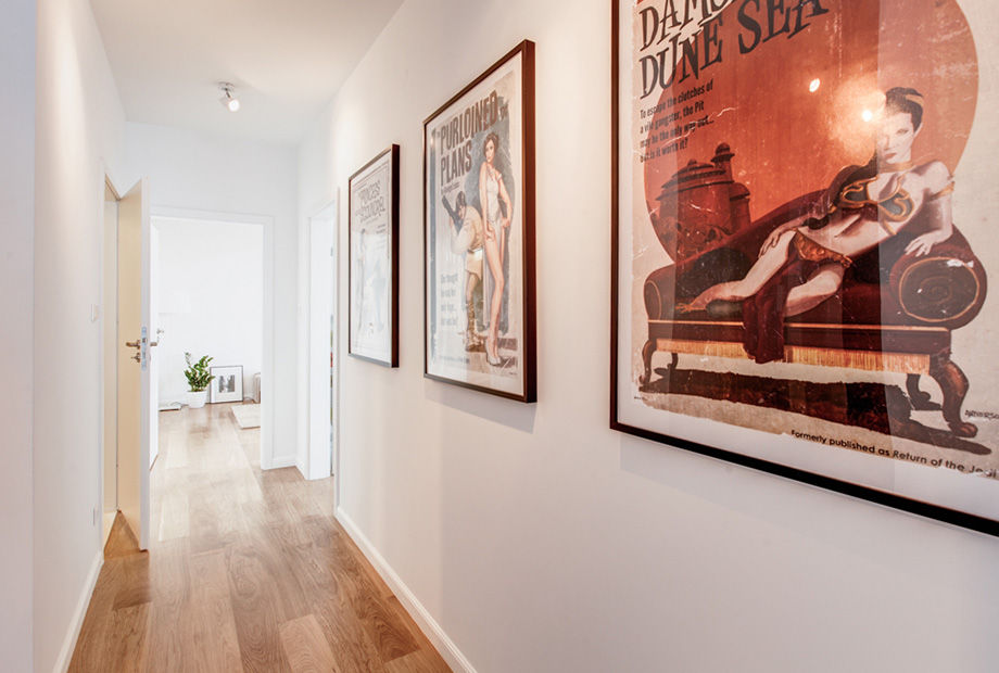 Clean Look, Perfect Space Perfect Space Minimalist corridor, hallway & stairs