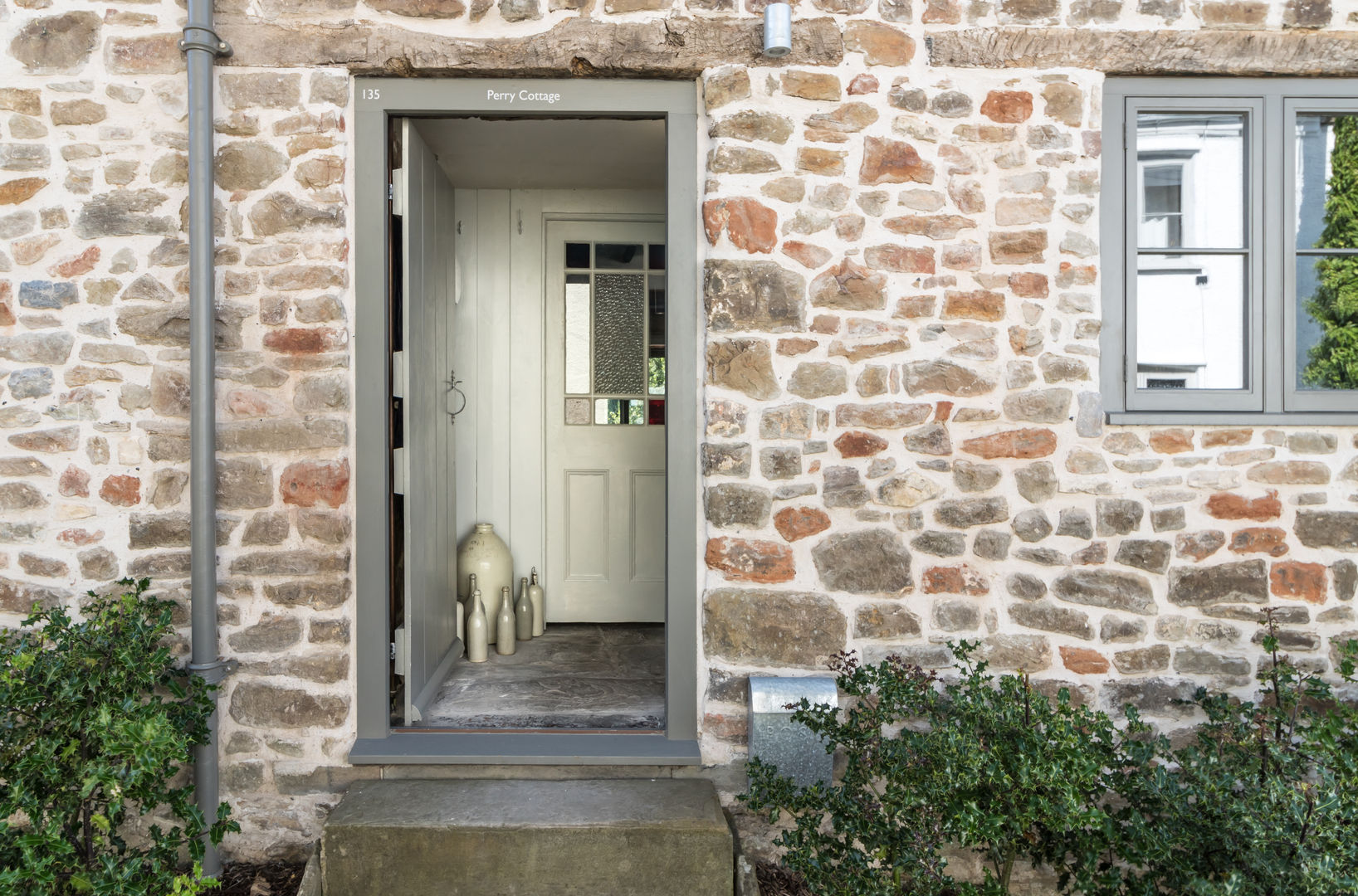 Miner's Cottage II: Front Entrance design storey Rumah Gaya Rustic front entrance