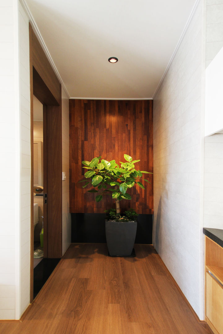 homify Corredores, halls e escadas minimalistas