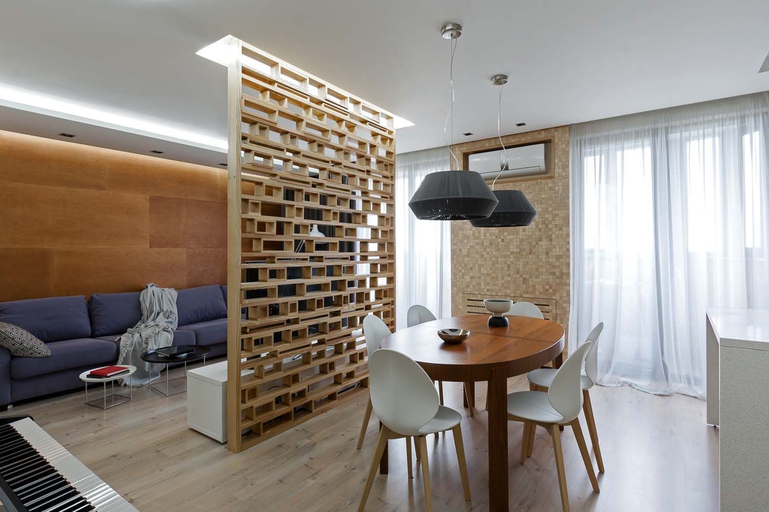 Wooden Accent , EUGENE MESHCHERUK | architecture & interiors EUGENE MESHCHERUK | architecture & interiors Sala da pranzo moderna