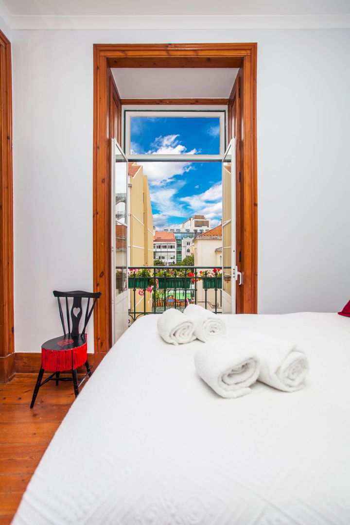 Apartamento Alma Lusa, uma casa portuguesa, com certeza!, alma portuguesa alma portuguesa Rustic style bedroom