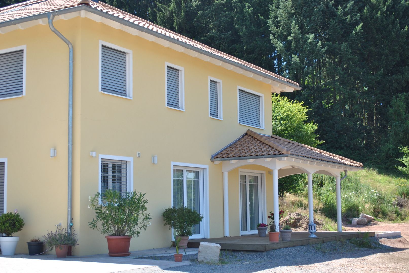 Villa Rimbach, Froese Dach Froese Dach Mediterranean style house