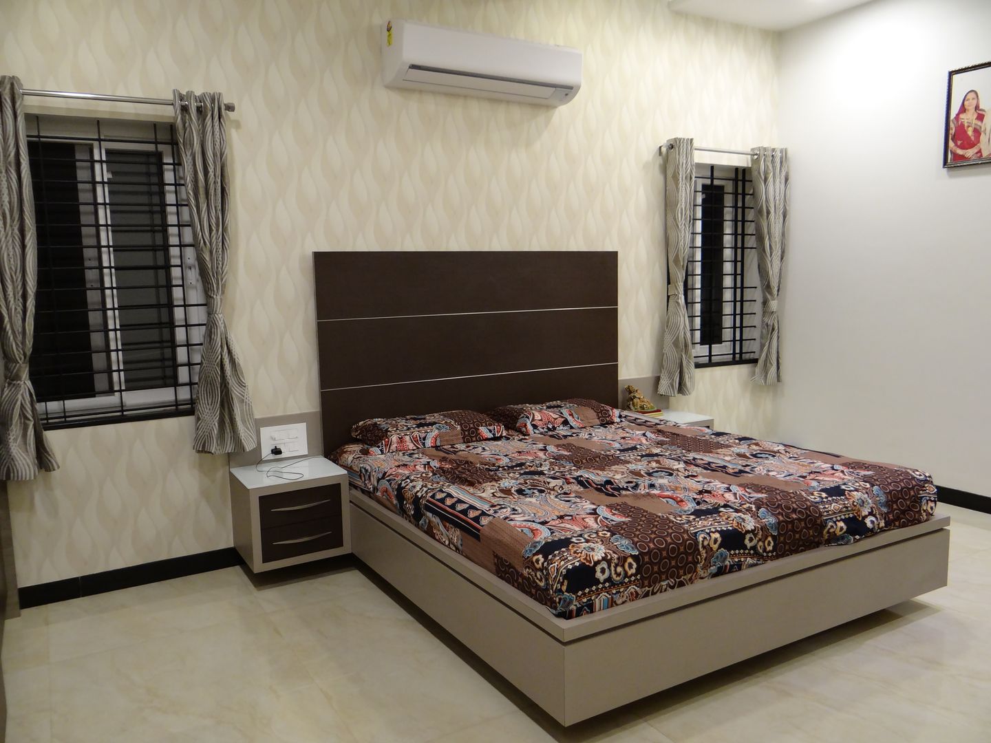 ground floor master bedroom homify Modern Bedroom