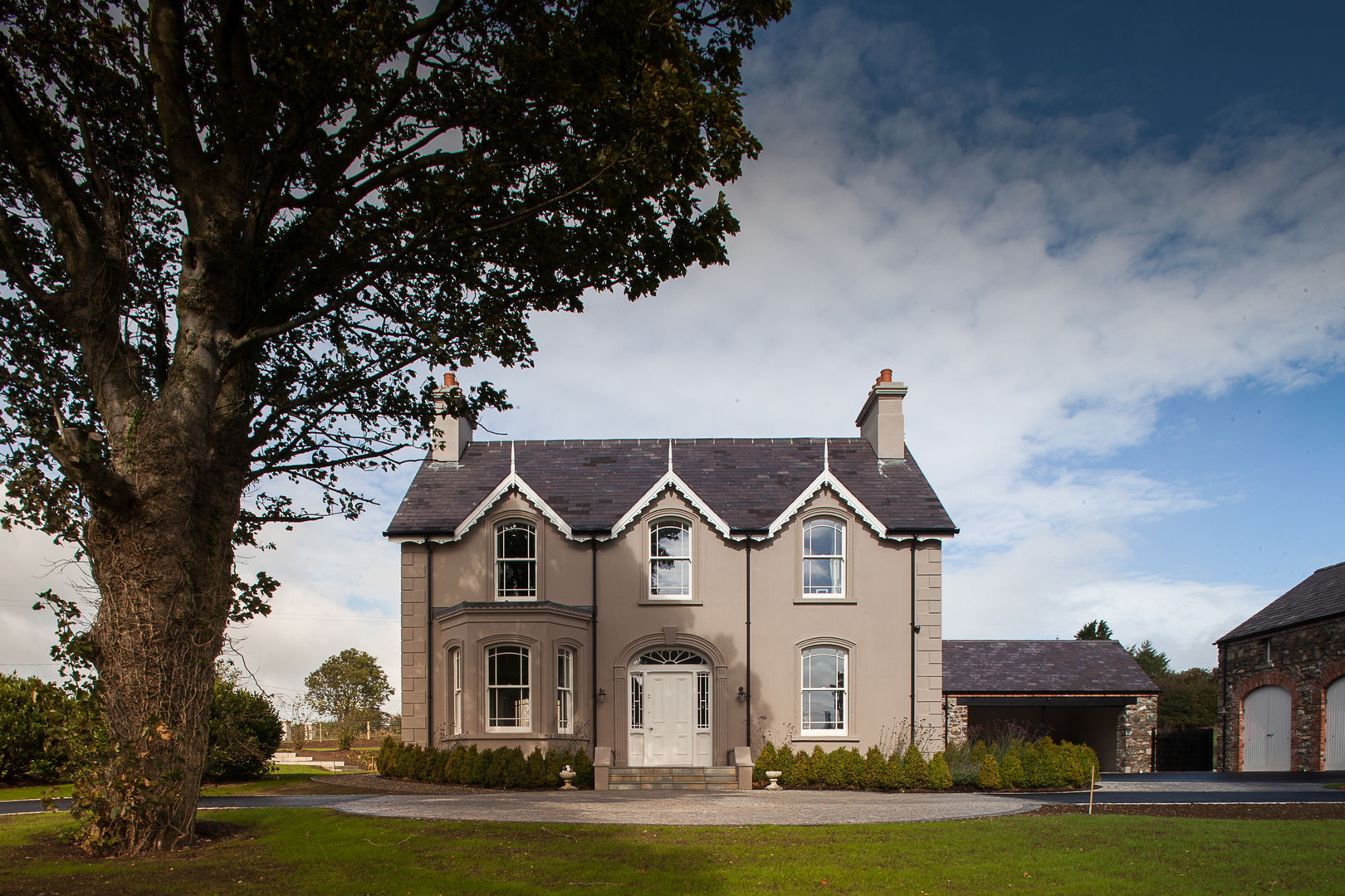 Restoration and extension of Grade 2 Listed country house, Des Ewing Residential Architects Des Ewing Residential Architects カントリーな 家