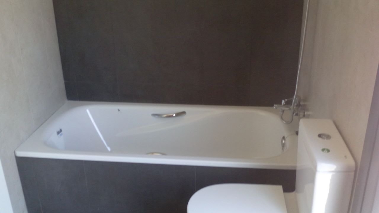 homify Salle de bain classique