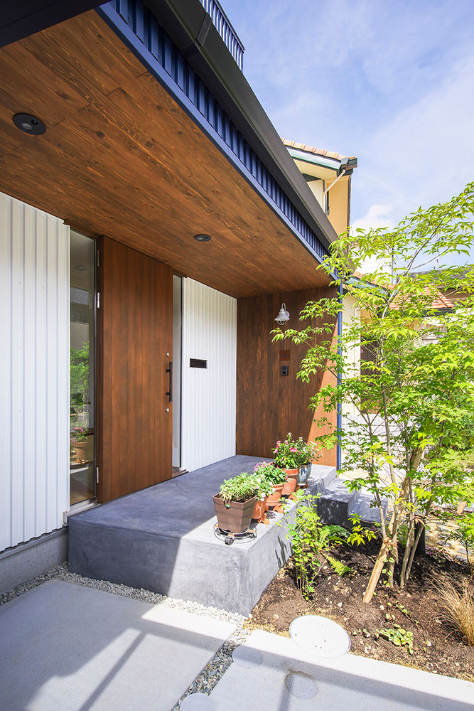 夕雲町の家－little forest－, 祐建築設計事務所 祐建築設計事務所 Casas modernas Madeira Efeito de madeira