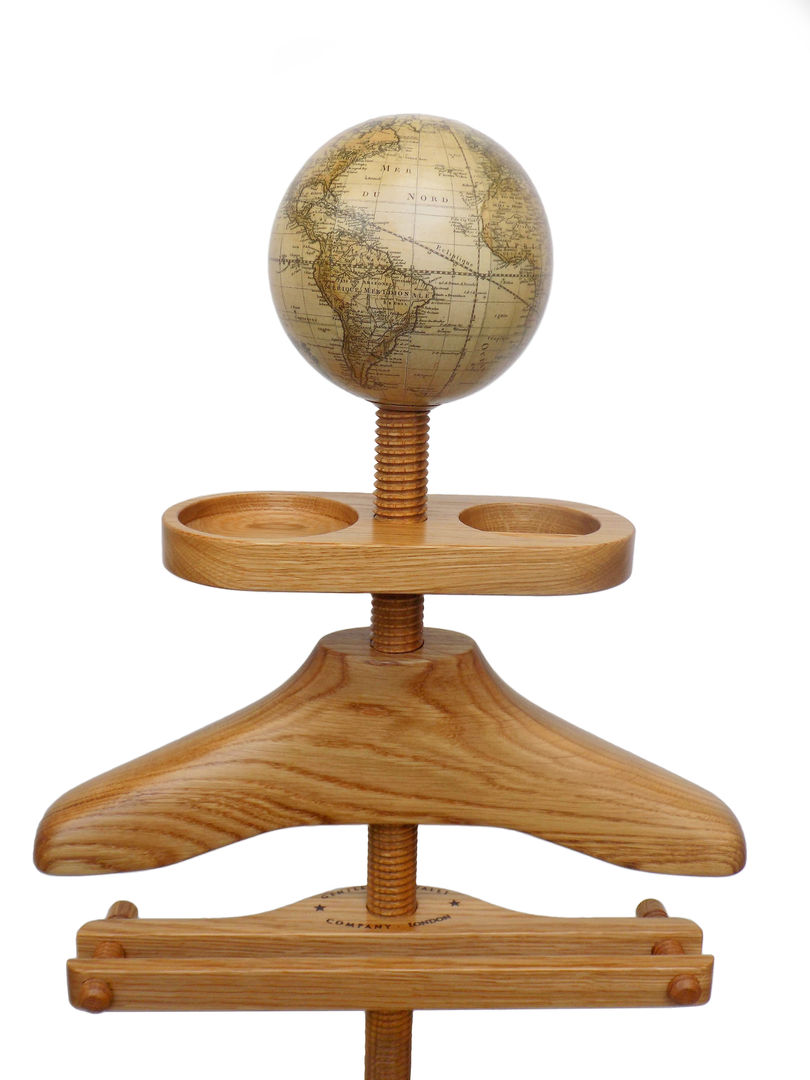 Hatstand Valet in oak with a handmade globe hat rest homify Eclectic style dressing rooms Wood Wood effect Accessories & decoration