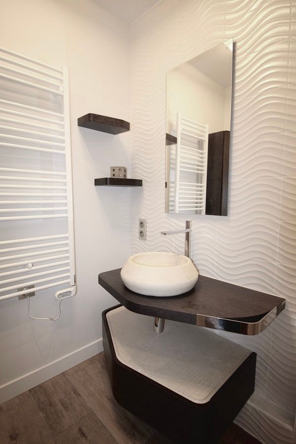 Une salle de bain optimisée , ATDECO ATDECO Ванна кімната