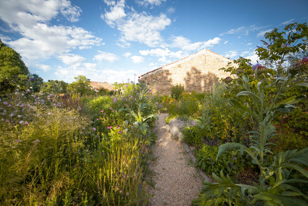 Jardín en Segovia, Planta Paisajistas Planta Paisajistas Taman Gaya Country