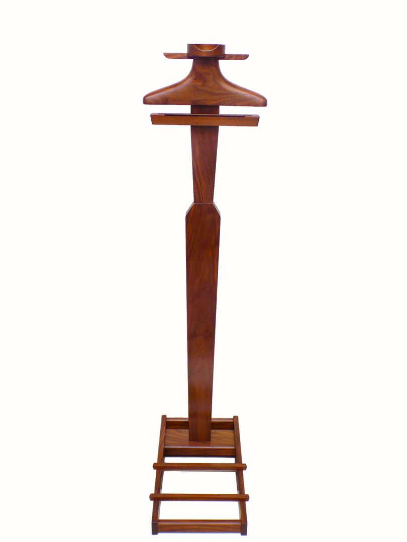 Gentleman's Retainer homify Phòng thay đồ phong cách hiện đại Gỗ Wood effect gentleman's valet,suit stand,clothes stand,valet must,valet de suit,valet de chambre,bedroom,dressing room,dressing room,Accessories & decoration