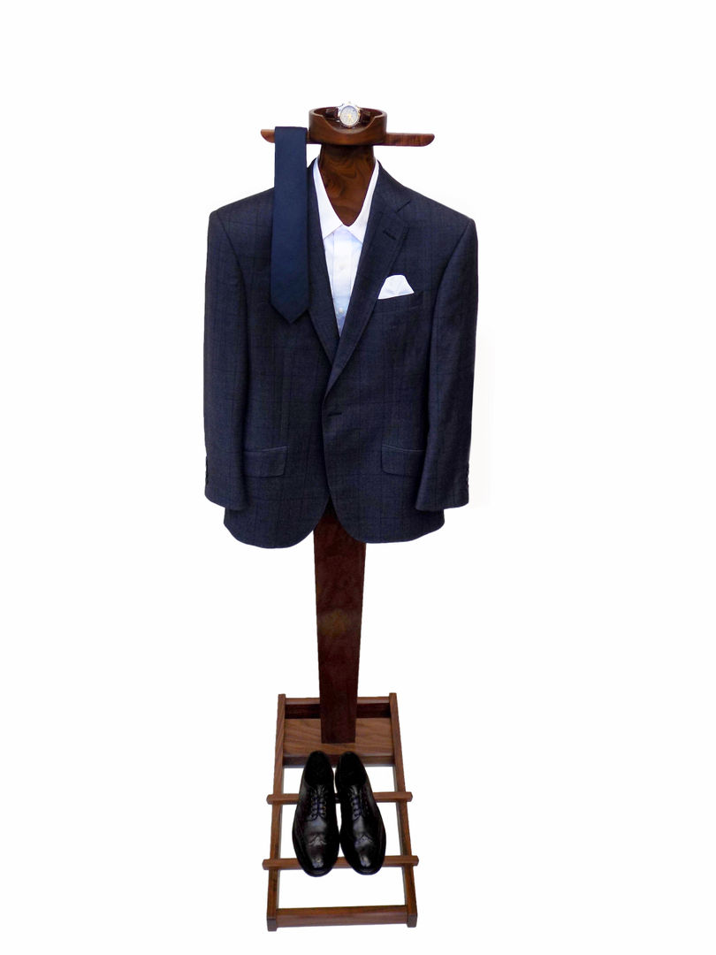 Gentleman's Retainer homify Modern dressing room Wood Wood effect gentleman's valet,suit stand,clothes stand,valet must,valet de suit,valet de chambre,bedroom,dressing room,dressing room,Wardrobes & drawers