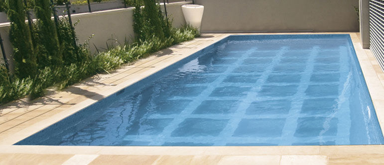 Glass covered Movable Floor, AGOR Engineering AGOR Engineering Modern Pool