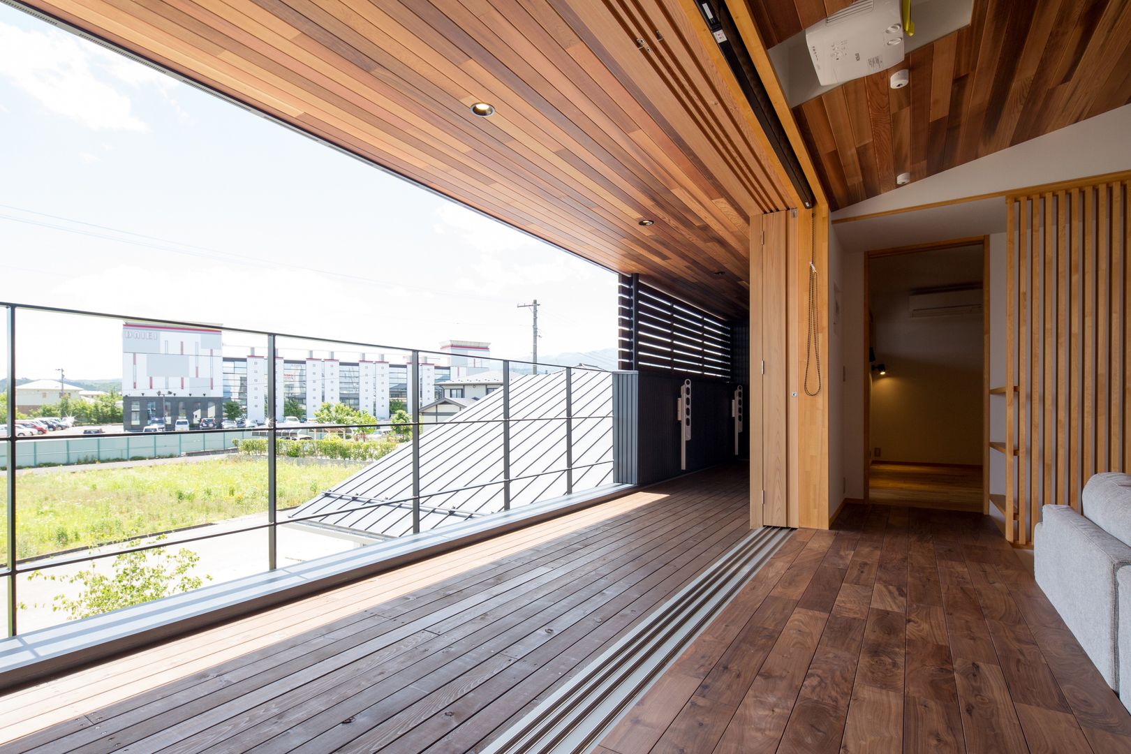 かみてつのいえ, 清建築設計室/SEI ARCHITECT 清建築設計室/SEI ARCHITECT Balkon, Beranda & Teras Modern