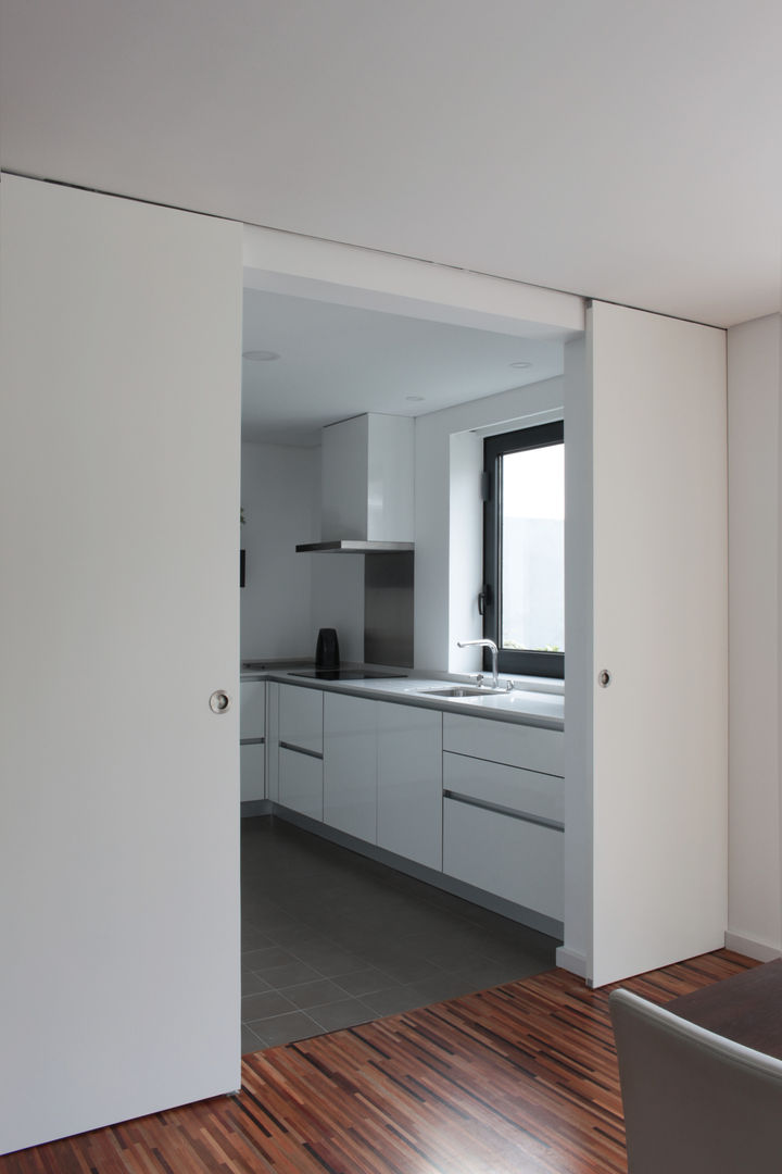 Casa rua Castro Matoso, Sónia Cruz - Arquitectura Sónia Cruz - Arquitectura Modern kitchen