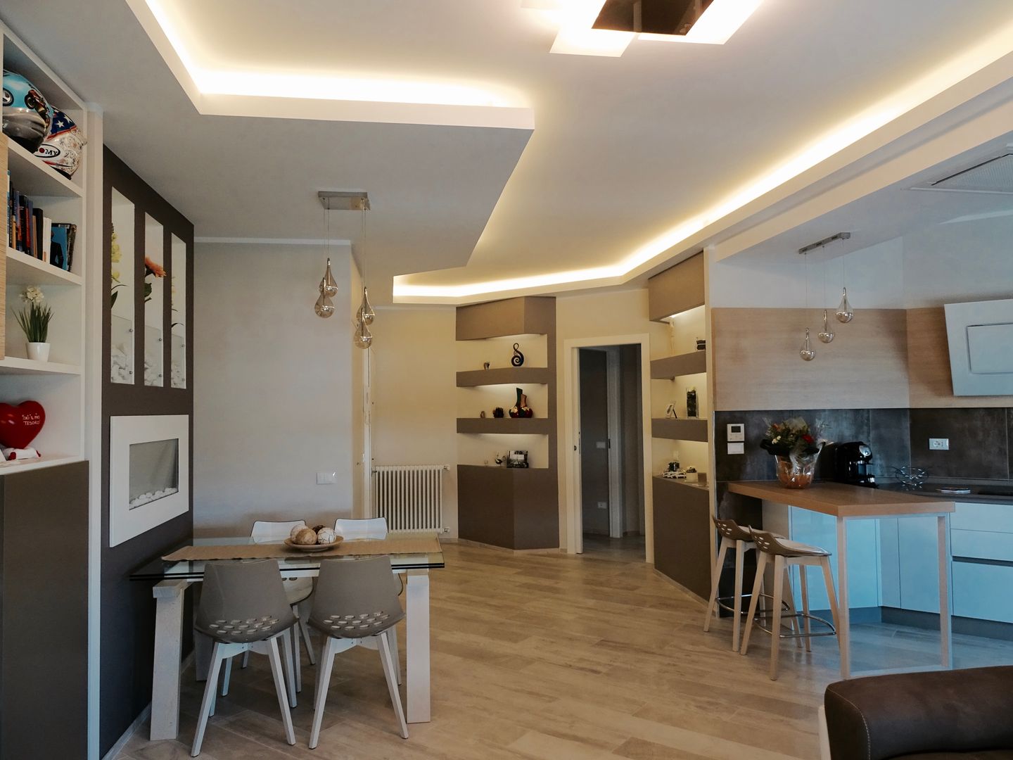 casa moderna a Roma, NicArch NicArch Modern Yemek Odası