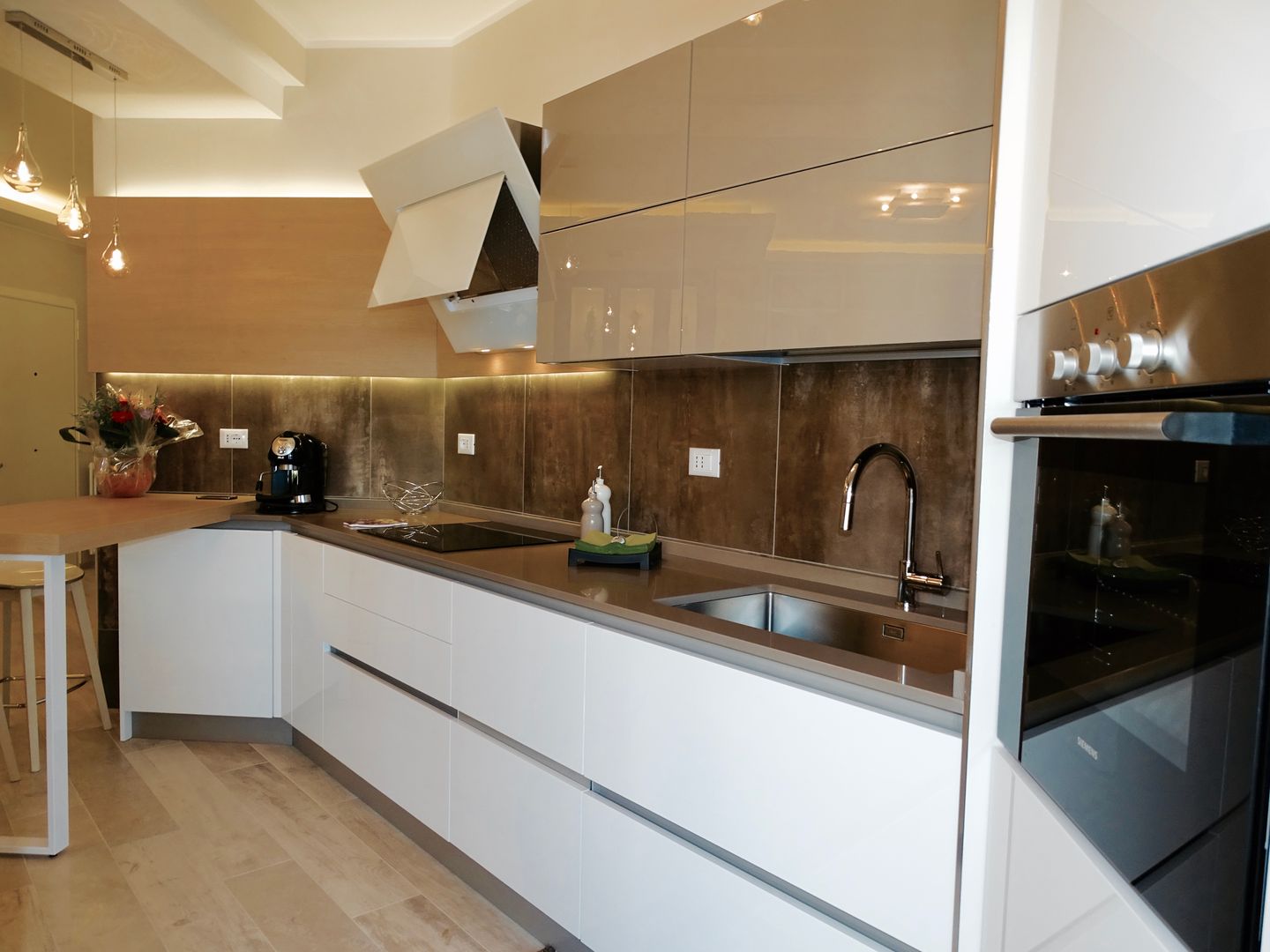 casa moderna a Roma, NicArch NicArch Kitchen