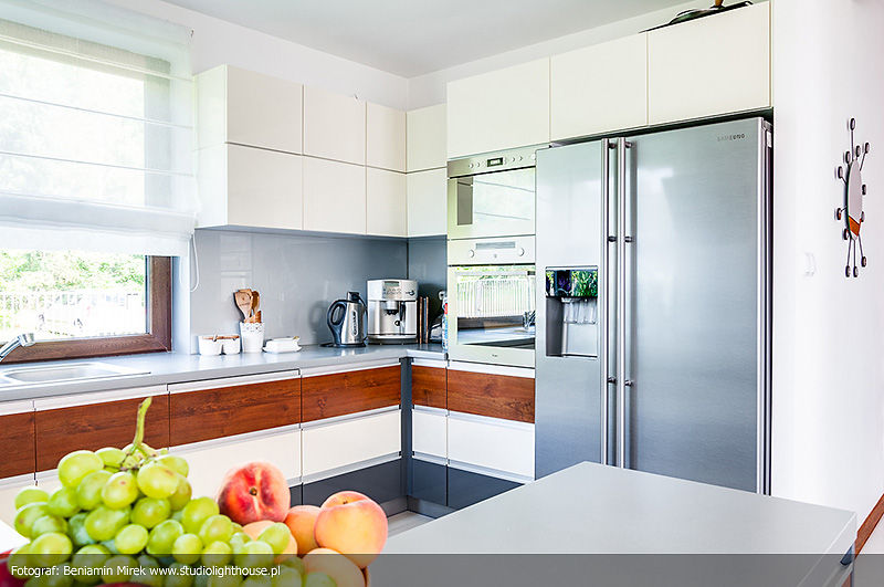 homify Modern kitchen