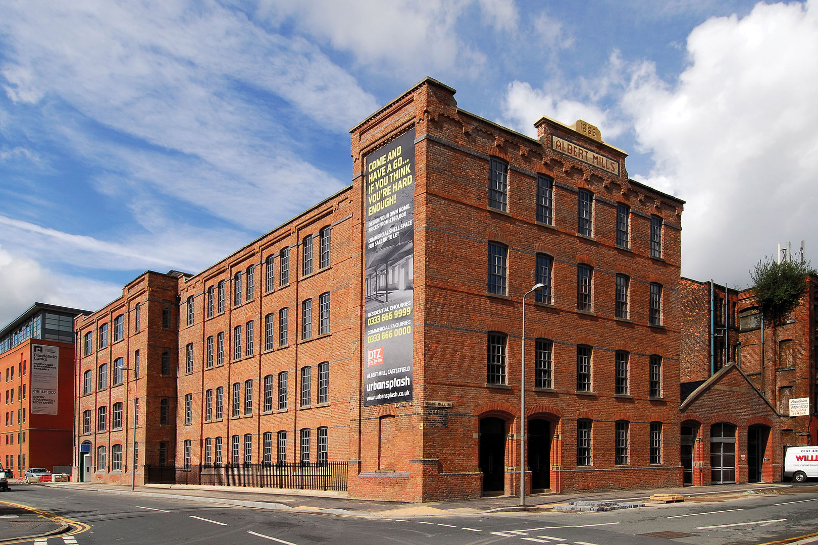 Albert Mill Apartments in Manchester, Studio Maurice Shapero Studio Maurice Shapero Industrial style houses