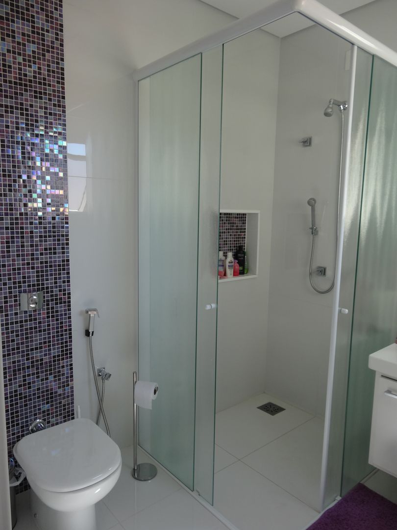 Casa SN, Lozí - Projeto e Obra Lozí - Projeto e Obra Minimal style Bathroom
