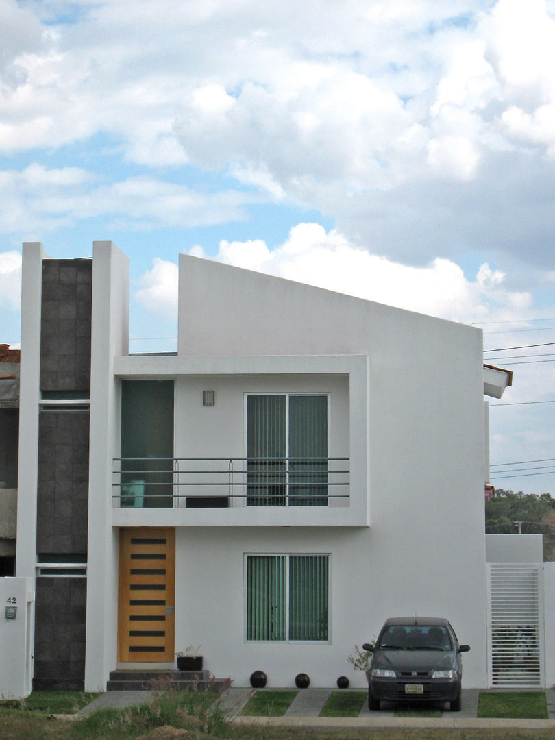 Fachada Frontal homify Casas minimalistas