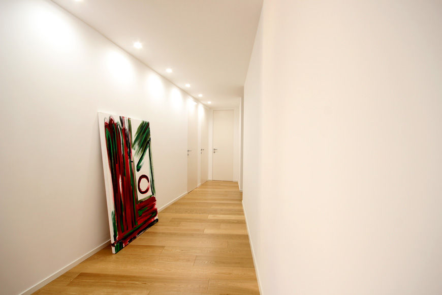 Corridoio/galleria Ad'A Ingresso, Corridoio & Scale in stile minimalista Legno Effetto legno corridoio galleria espositiva