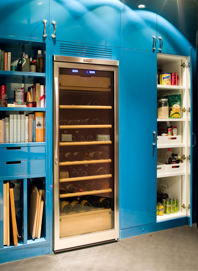 COCINA AZUL CON CARÁCTER PROFESIONAL, DEULONDER arquitectura domestica DEULONDER arquitectura domestica モダンな キッチン