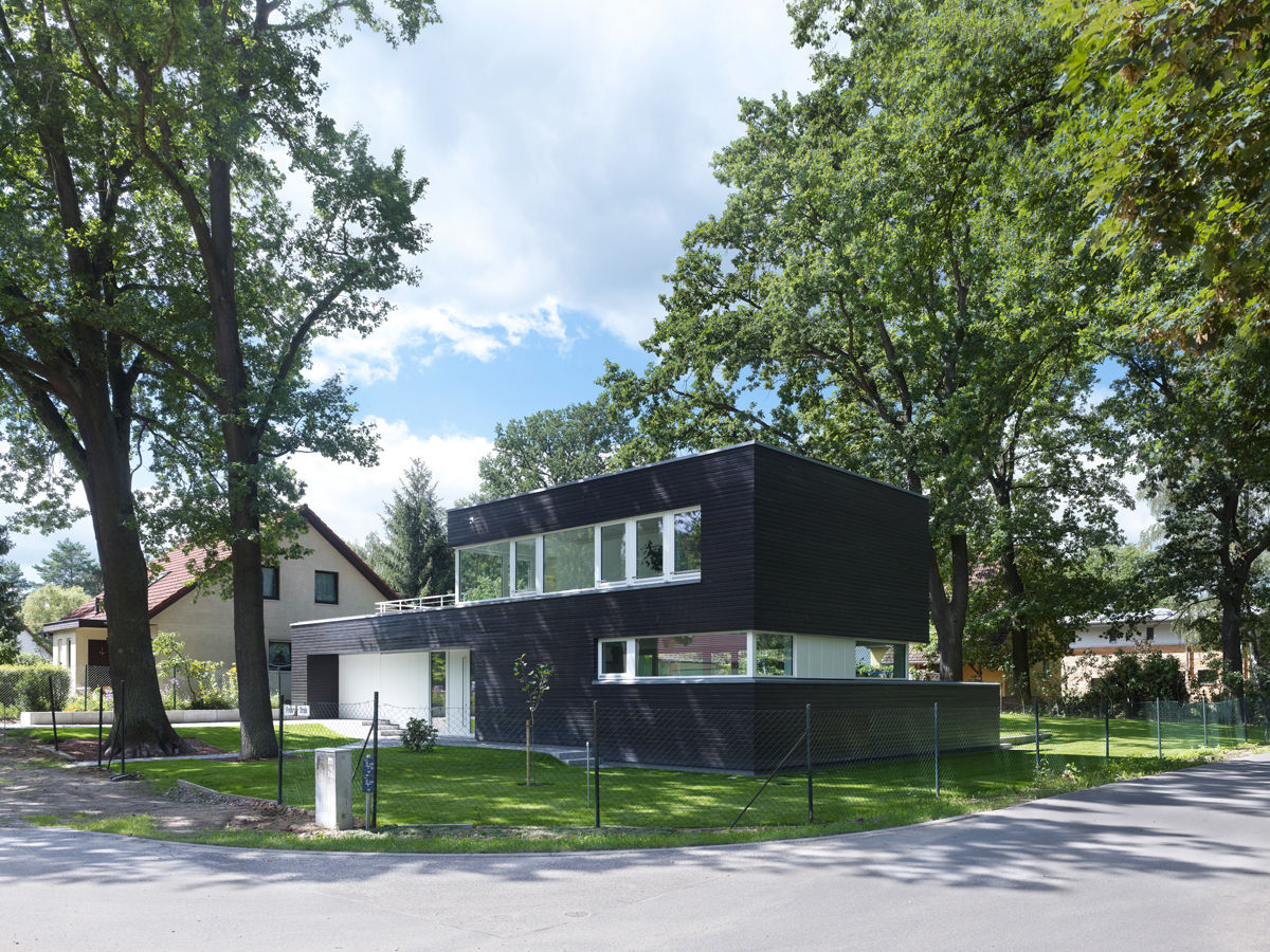 Einfamilienhaus in Falkensee bei Berlin, Justus Mayser Architekt Justus Mayser Architekt Casas modernas