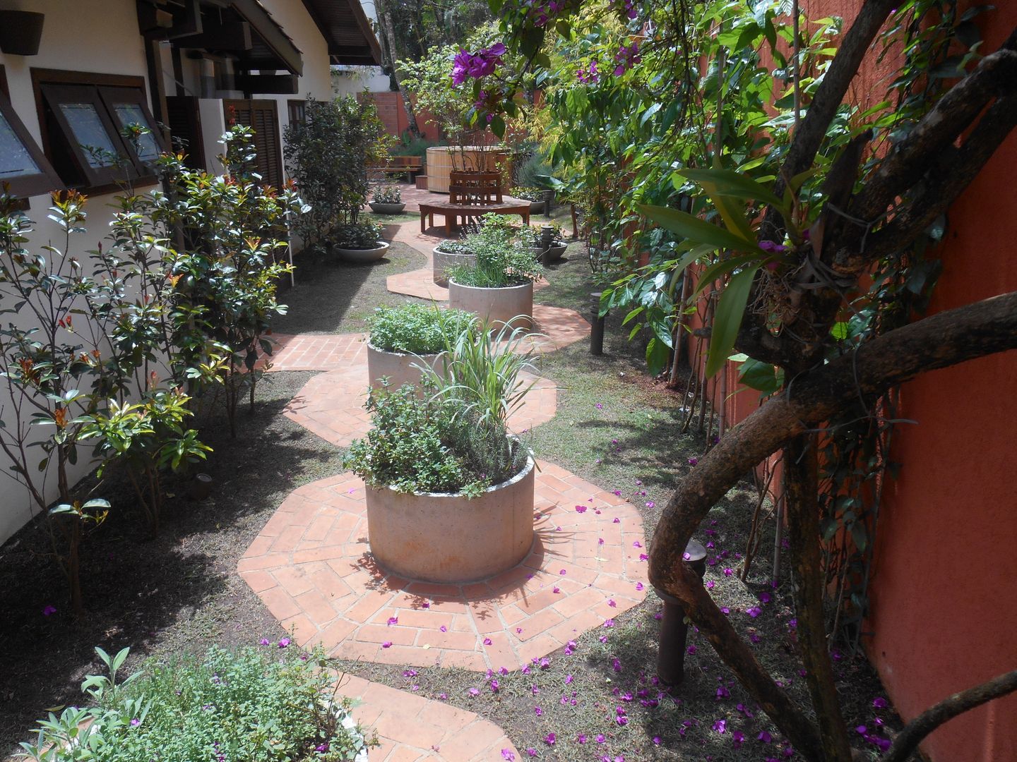 Jardim da Chácara dos Lagos , REJANE HEIDEN PAISAGISMO REJANE HEIDEN PAISAGISMO 庭院