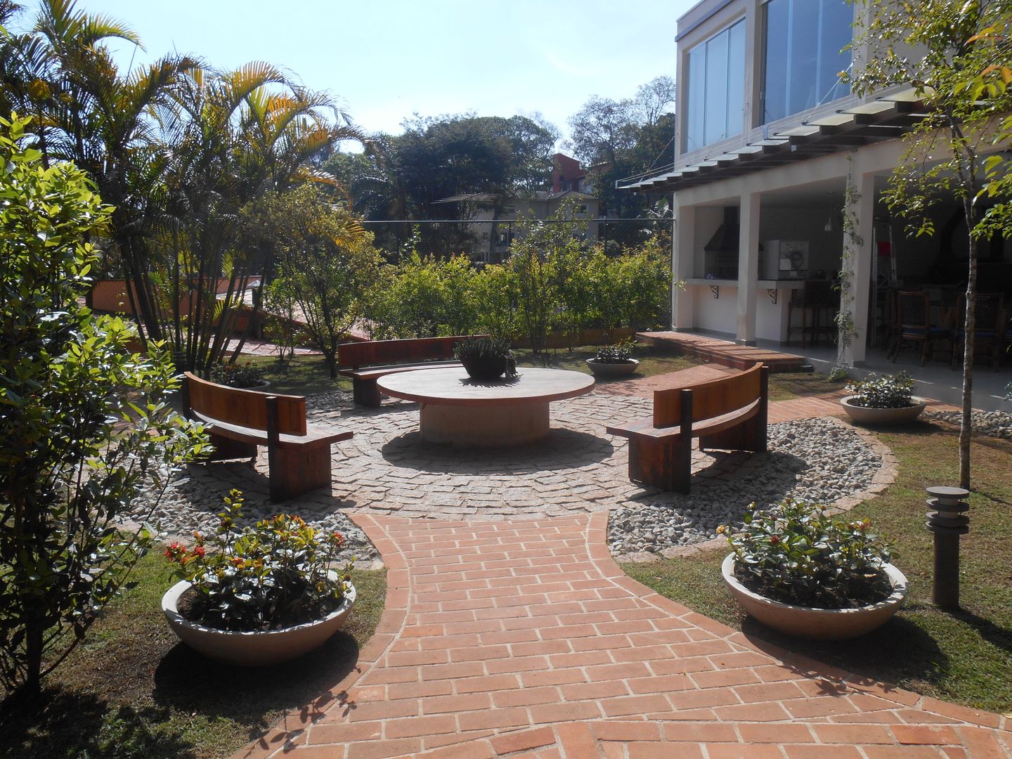 Jardim da Chácara dos Lagos , REJANE HEIDEN PAISAGISMO REJANE HEIDEN PAISAGISMO Modern Bahçe