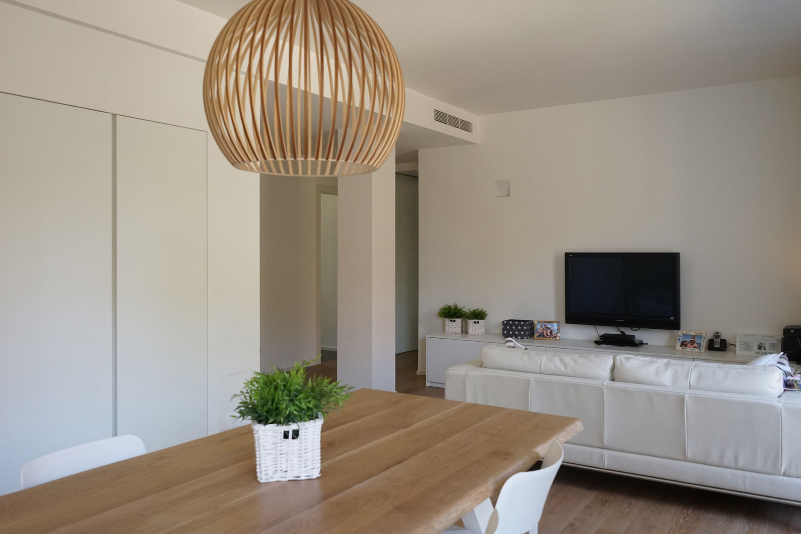Appartamento R+R, Andrea Gaio Design Andrea Gaio Design Modern living room