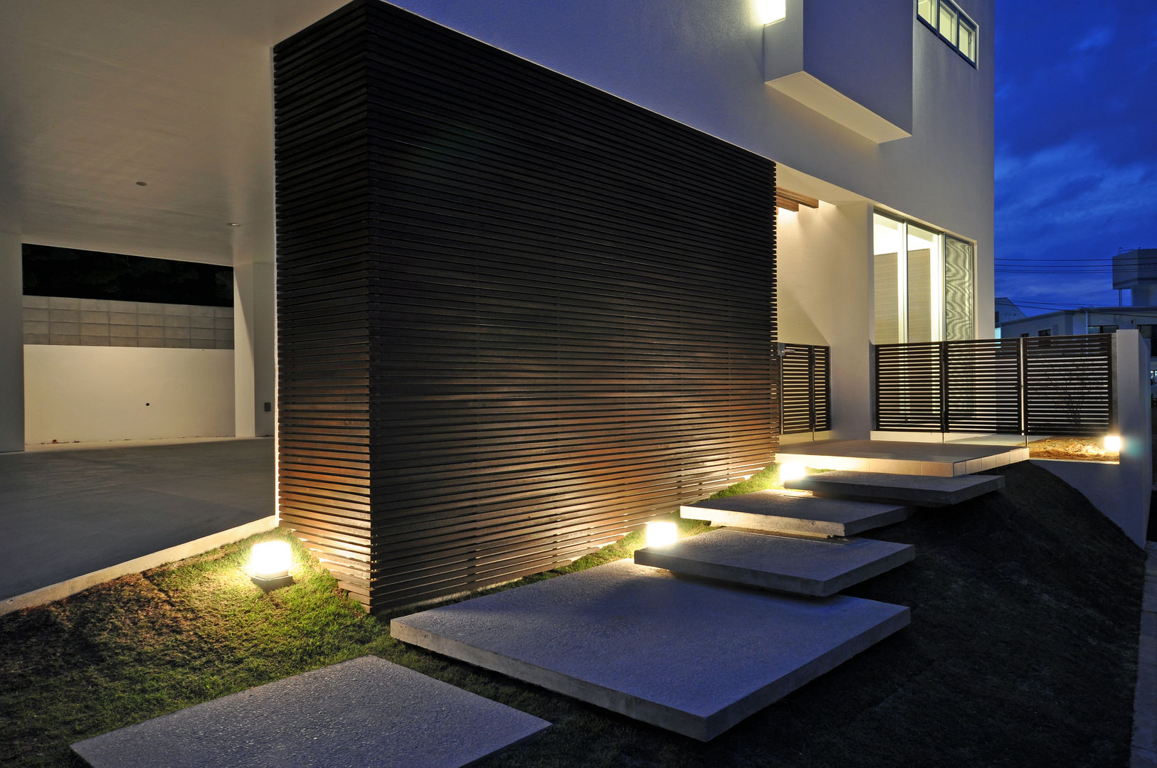 UCHR-HOUSE, 門一級建築士事務所 門一級建築士事務所 Casas modernas: Ideas, imágenes y decoración Madera Acabado en madera