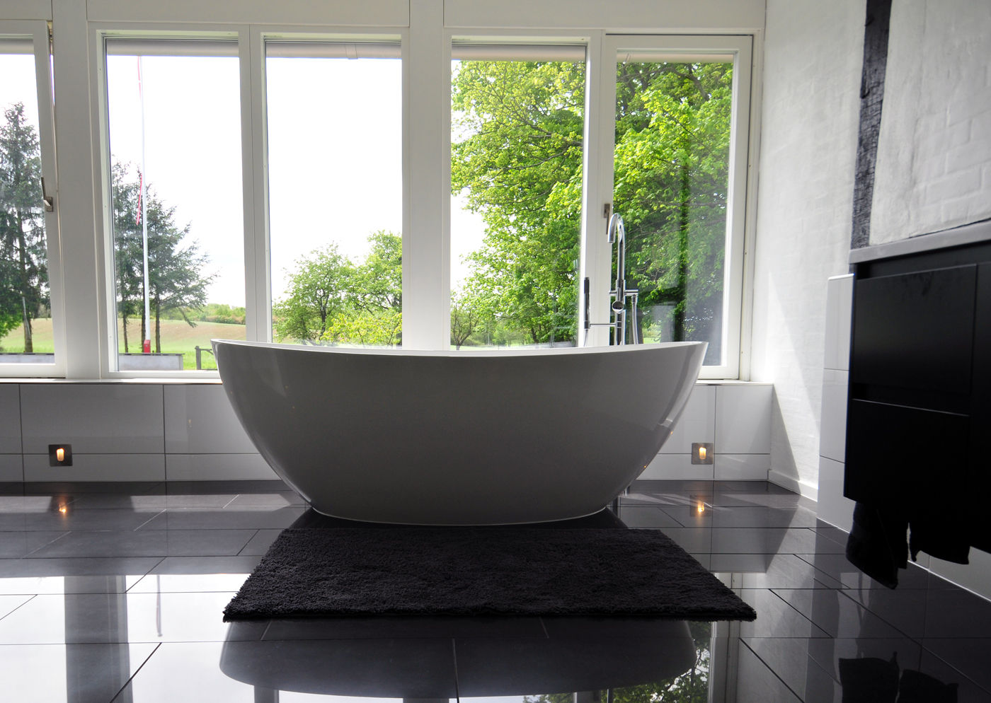 Freistehende Badewanne BW-03-XL Badeloft - Badewannen und Waschbecken aus Mineralguss und Marmor Moderne Badezimmer Wannen und Duschen