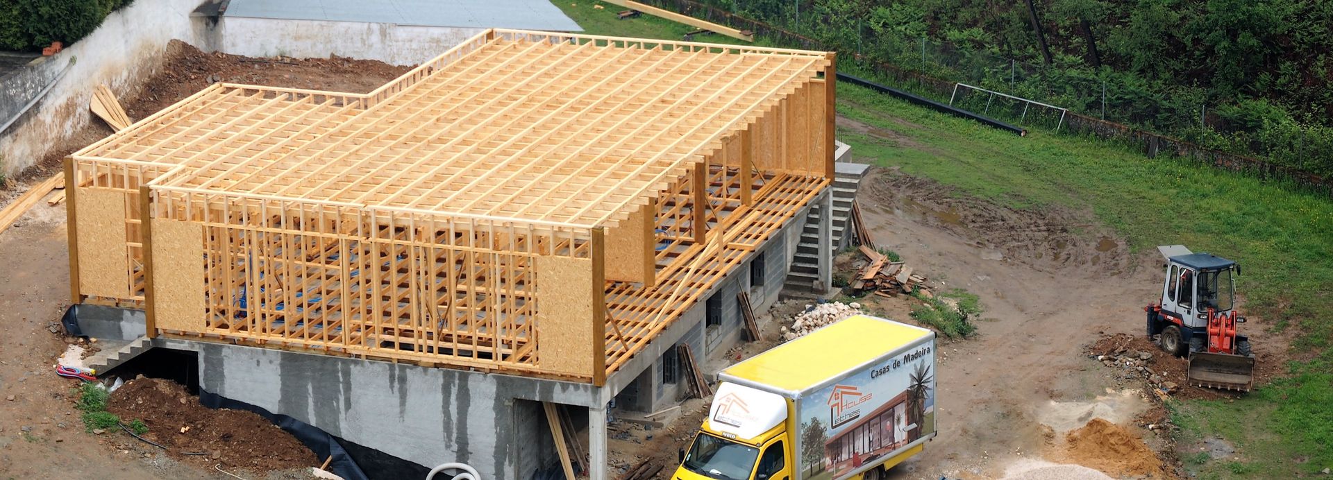 Casa de madeira em Aveiro com tempo de contrução de 3 meses e meio, Lethes House Lethes House Moderne Häuser Holz Holznachbildung