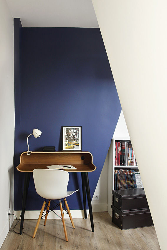 Un bureau sous les toits homify Bureau moderne bureau,bleu,vintage,diagonale