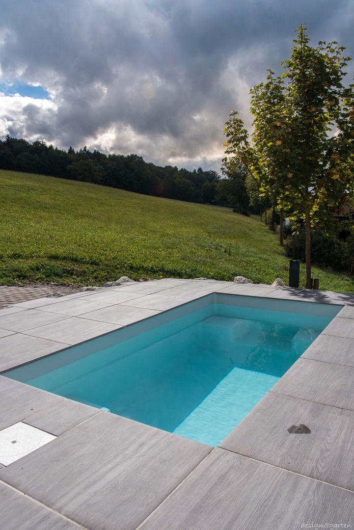 Klein, aber oho: Meersalzwasser-Tauchbecken für den Garten, design@garten GmbH & Co. KG design@garten GmbH & Co. KG Piscinas de estilo moderno Piscinas