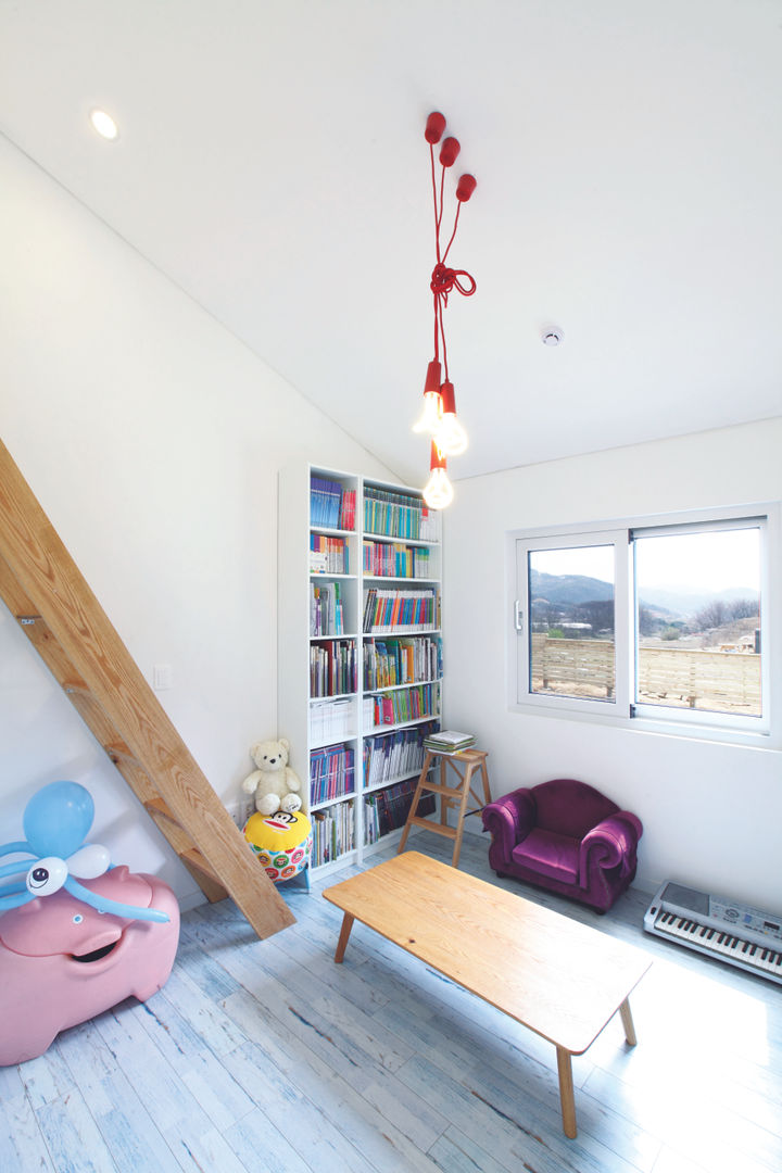 Scandihaus, 춘건축 춘건축 Modern nursery/kids room