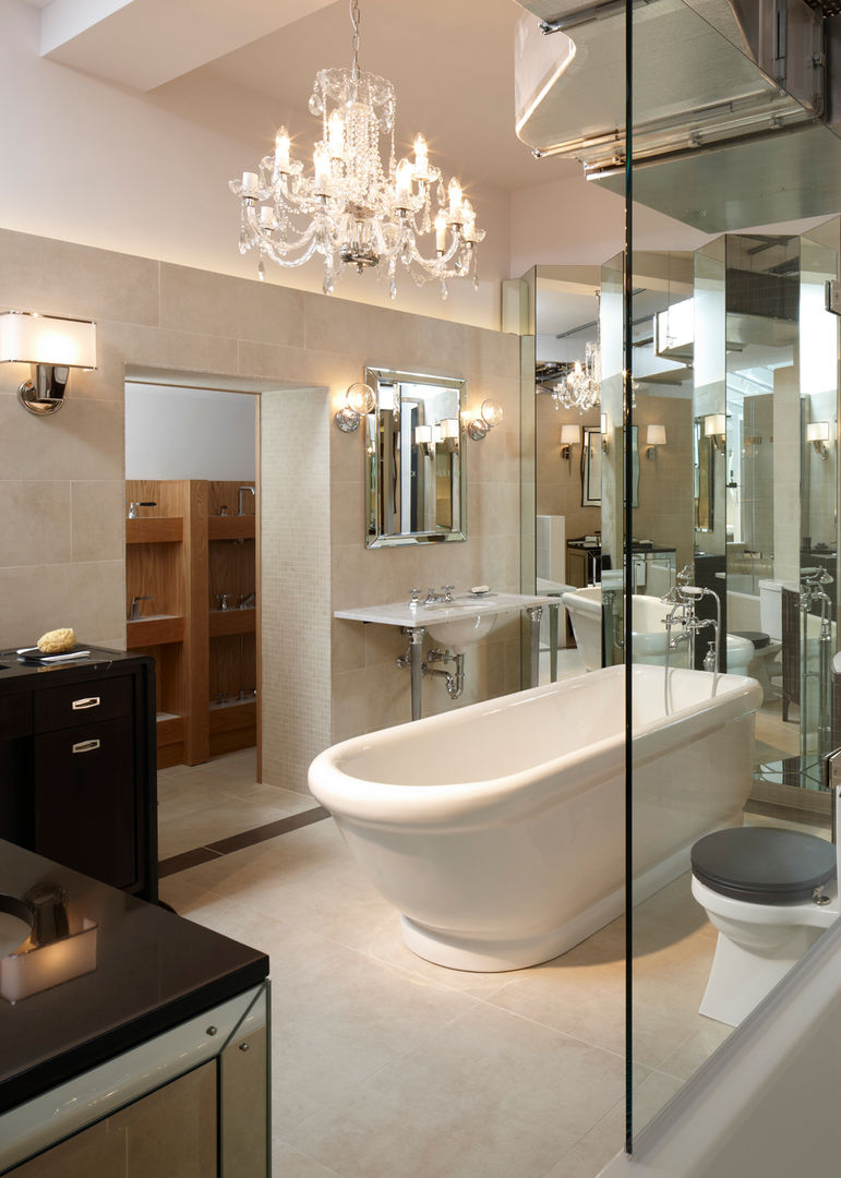 Mira Showroom, Classical Chandeliers Classical Chandeliers Phòng tắm phong cách hiện đại