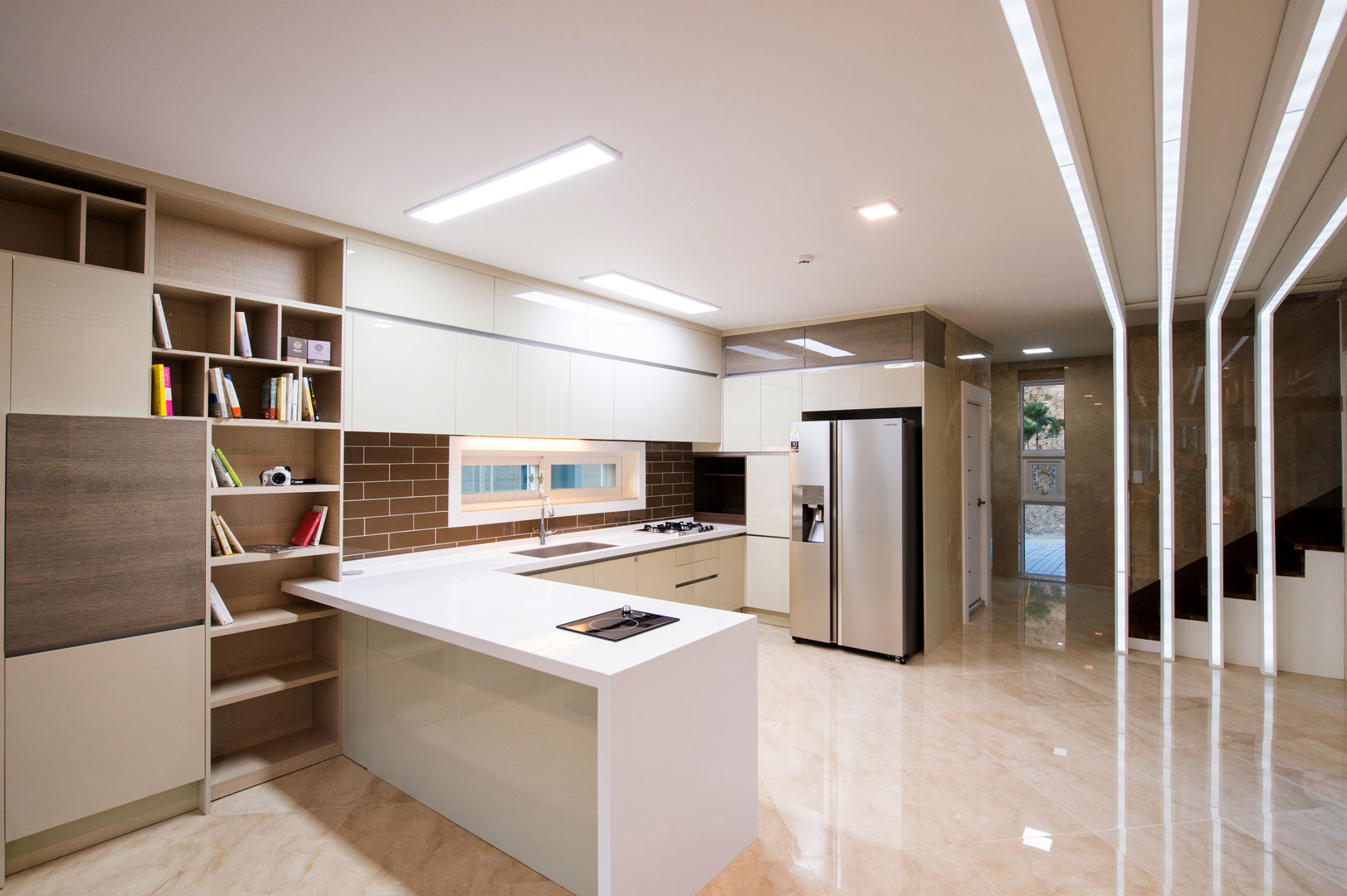 homify Modern style kitchen