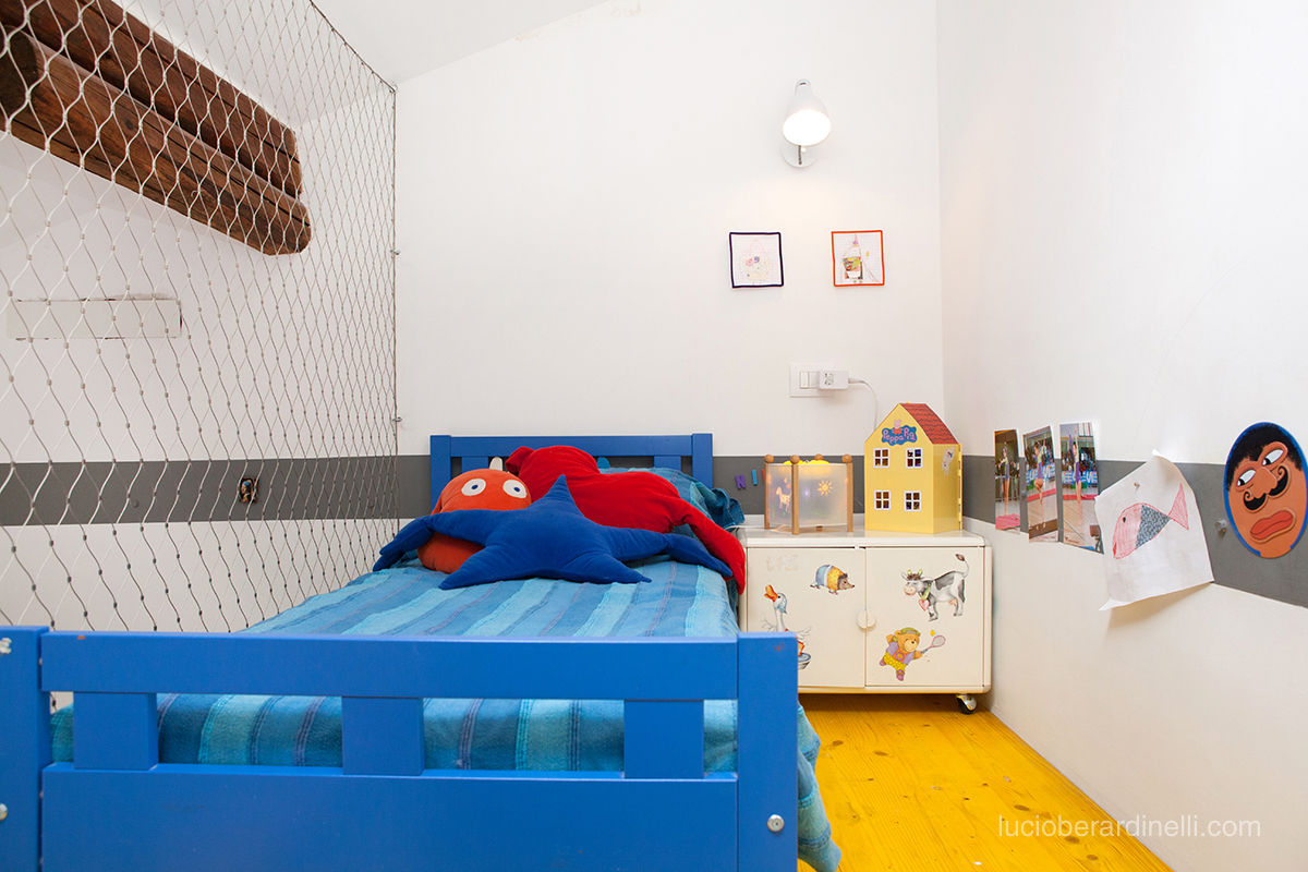 Casa Gion, senzanumerocivico senzanumerocivico Habitaciones para niños de estilo moderno