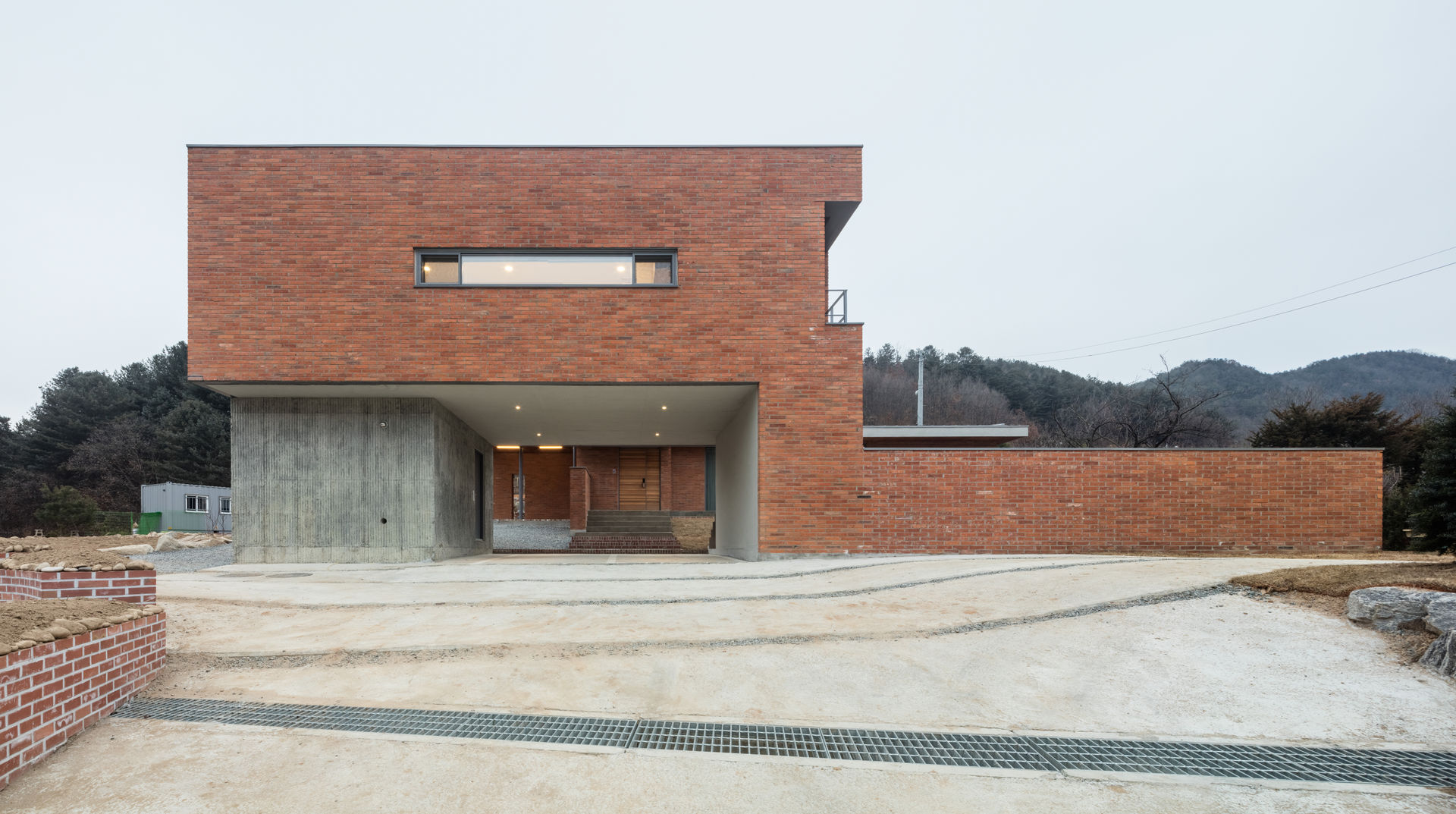 홍천 노일리 주택, 서가 건축사사무소 서가 건축사사무소 Casas estilo moderno: ideas, arquitectura e imágenes