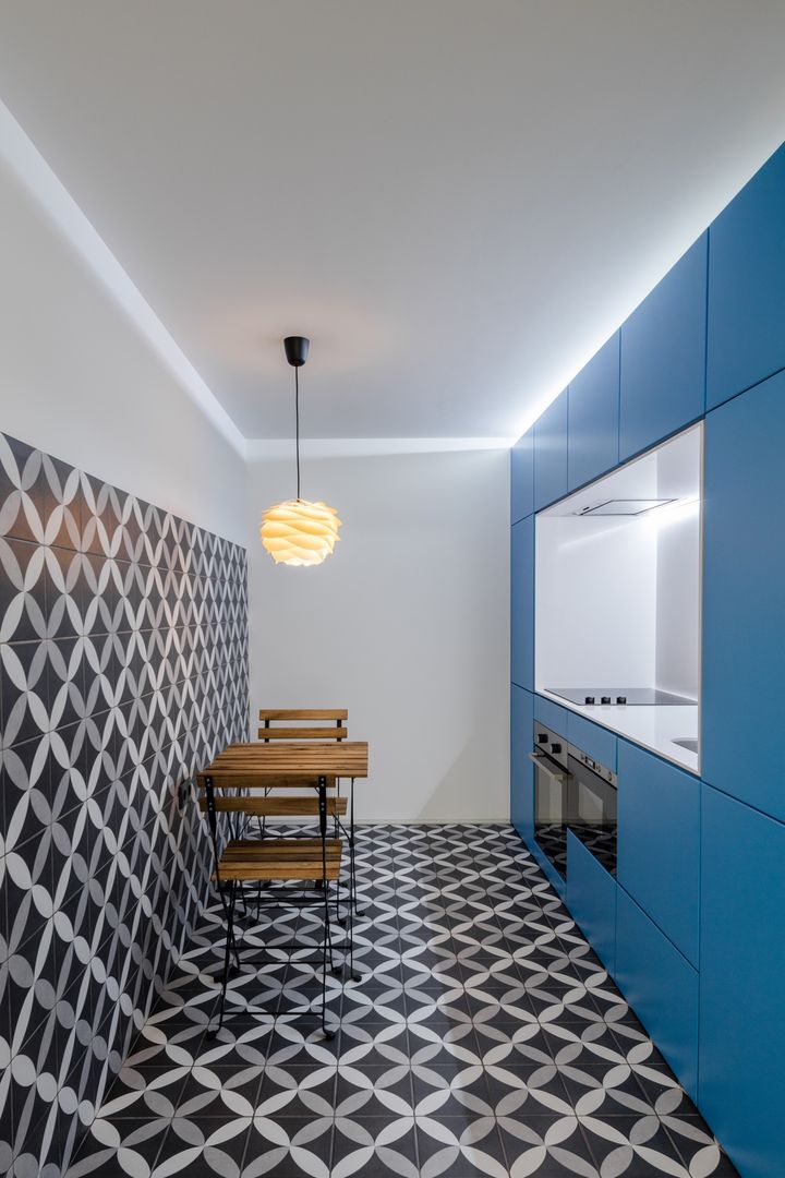 Caminha Refurbishment, Tiago do Vale Arquitectos Tiago do Vale Arquitectos Eclectic style kitchen Tiles