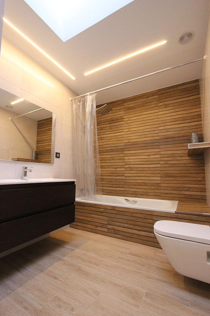 DESPUÉS - BAÑO Novodeco Baños de estilo moderno