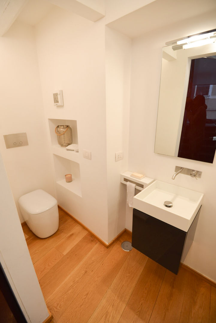 Il bagno Studio Fori Bagno moderno