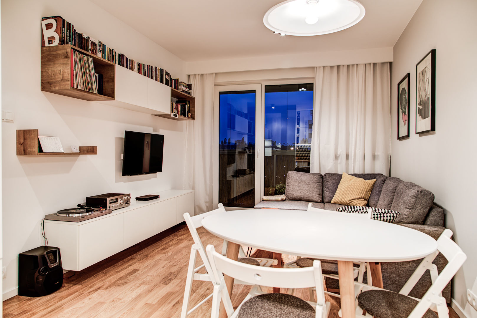 2-pokojowy apartamencik, Perfect Space Perfect Space Вітальня