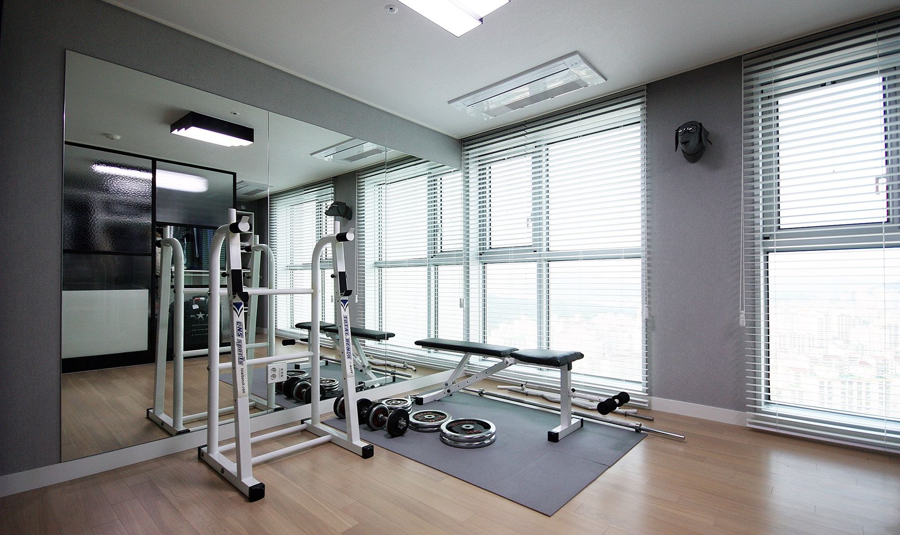 중랑구 상봉프레미어스엠코 럭셔리한 싱글남 홈스타일링, homelatte homelatte Moderner Fitnessraum