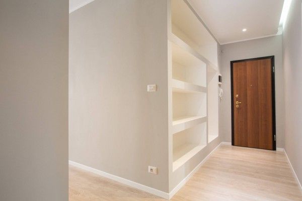 Apart. C4, MmArchi. I Monica Maraspin Architetto MmArchi. I Monica Maraspin Architetto Modern corridor, hallway & stairs Wood Wood effect