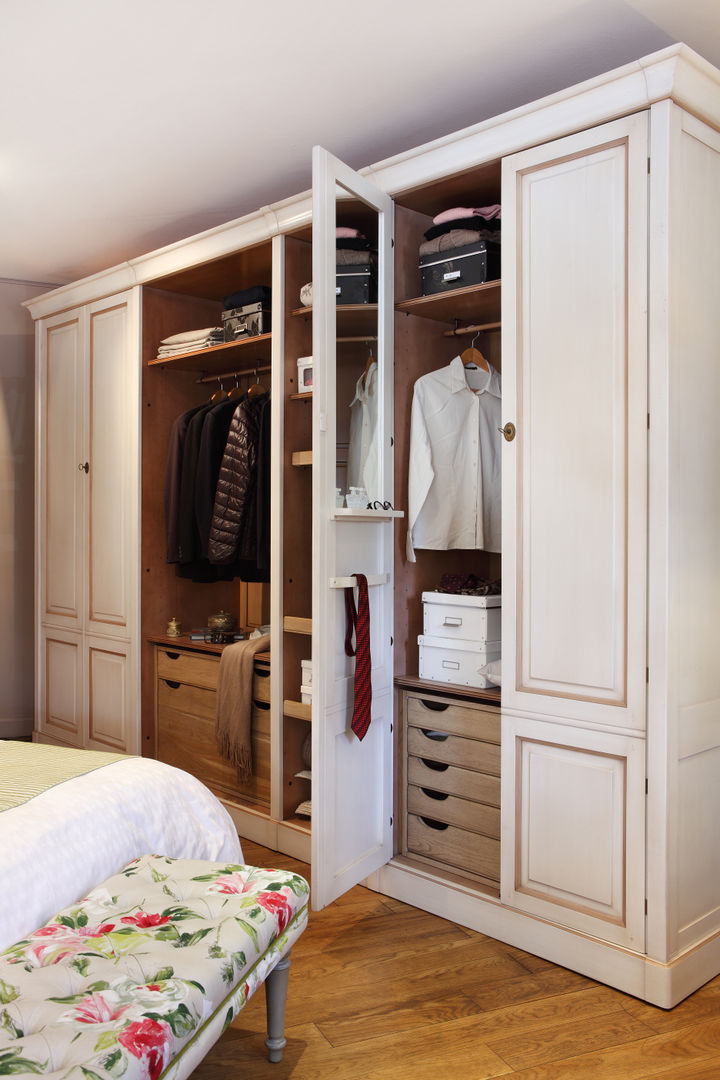 COMPOSITIONS , Conexo. Conexo. Modern style dressing rooms Solid Wood Multicolored