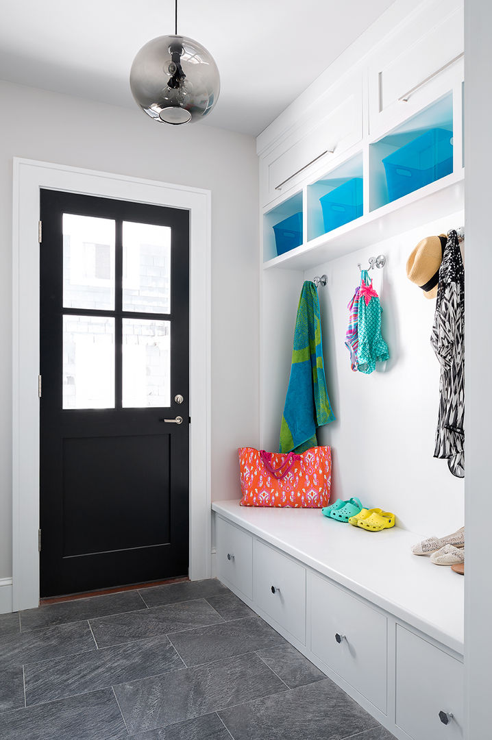 Mudroom Clean Design Modern Corridor, Hallway and Staircase