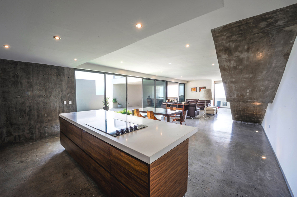 Casa IPE - P+0 Arquitectura pmasceroarquitectura Cocinas de estilo moderno Concreto