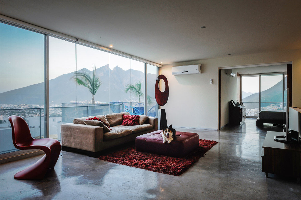 Casa IPE, pmasceroarquitectura pmasceroarquitectura Modern living room کنکریٹ